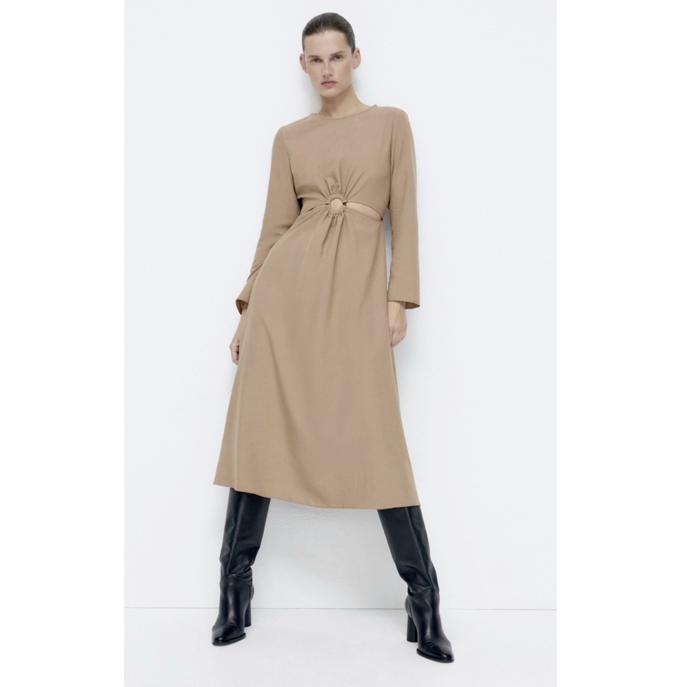 ✨SALE✨Zara cut out buckle dress ✨SALE✨